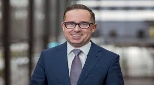 Qantas CEO su Aşı uluslararası hava yolculuğunda zorunlu olacak