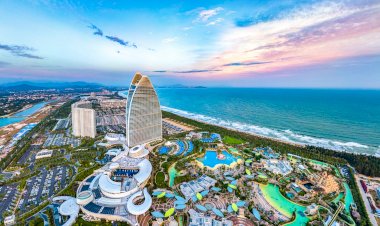 Çin'in COVID'siz Hawaii si bir intikamla yerel turist dolarının peşinde