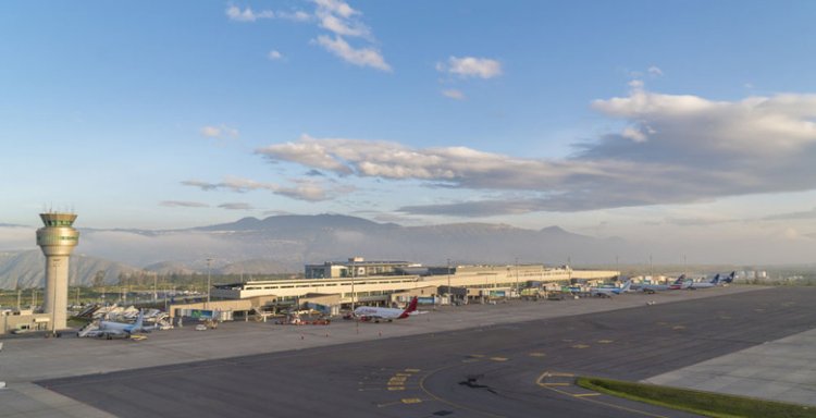 Equador Ulusal COE hava yolculuğu için yeni gereksinimleri kurar