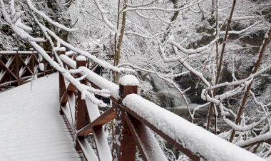 Turizm cenneti Oylat beyaz gelinliğini giydi