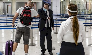 Kıbrıs 1 Mart'ta yabancılara sınırlarını yeniden açmaya karar verdi