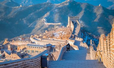 Çin Tatil için kalabalık kontrol önlemlerini benimseyen turistik yerler