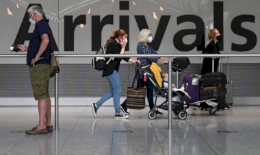 İngiltere Aşılananlara Özgürlüklerini Genişletiyor